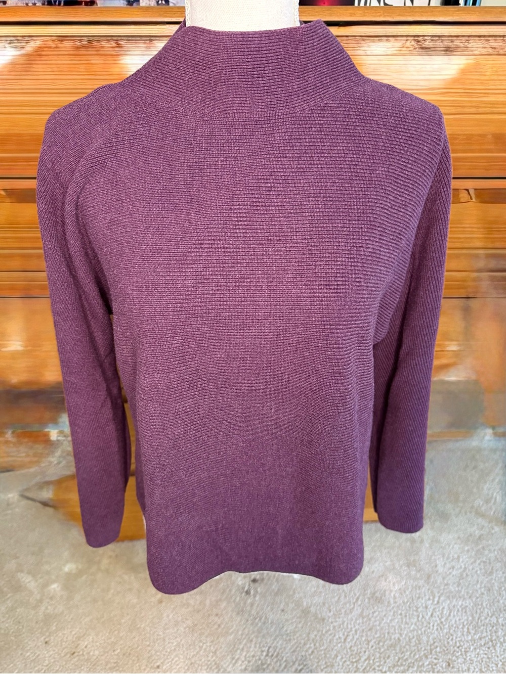 Lululemon brand Women's Plum Ribbed  Sweater  size M/L. Loose fit
